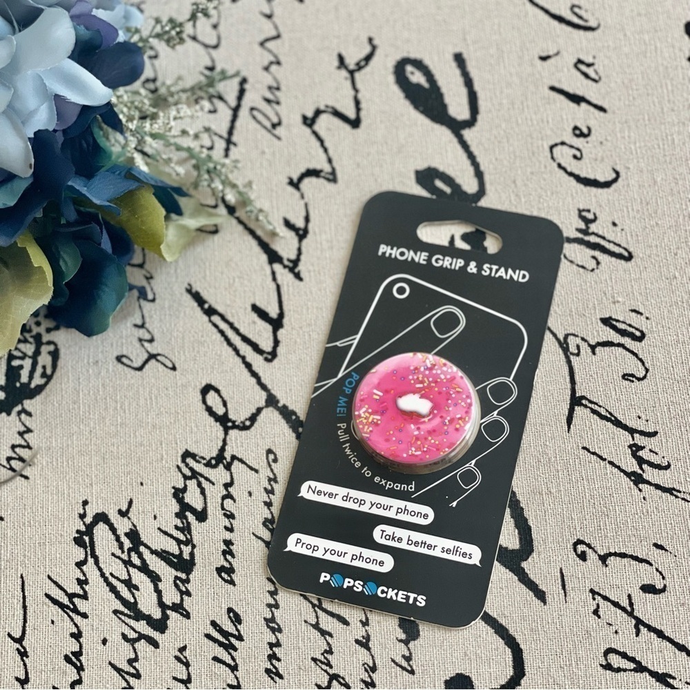NWT Pink Sprinkles Donut PopSocket Collapsible Grip Stand - Picture 8 of 9